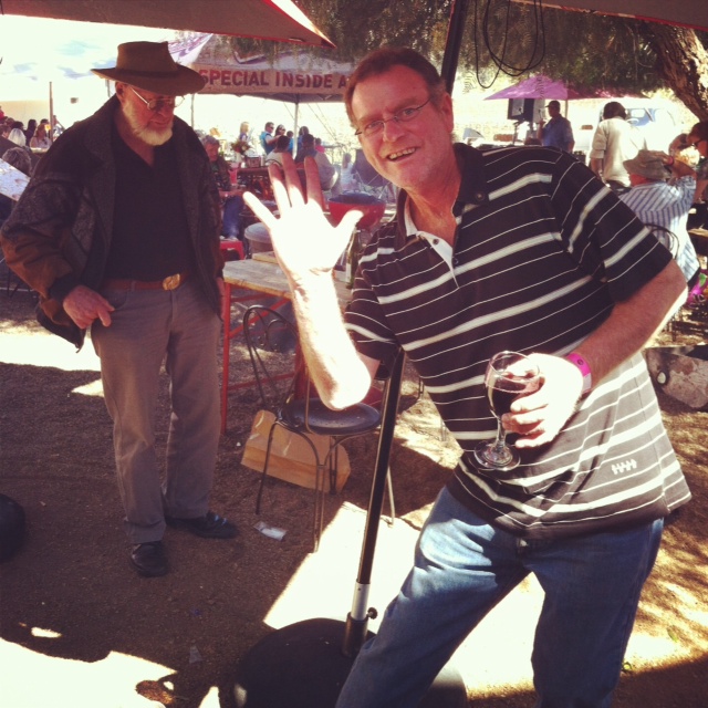 The guy on the right is a photo bomber. It was Oupa Bekker, on the left, whom I was surreptitiously trying to capture. 